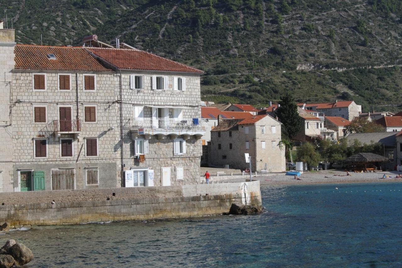 Apartments And Rooms By The Sea Komiza, Vis - 2431 エクステリア 写真