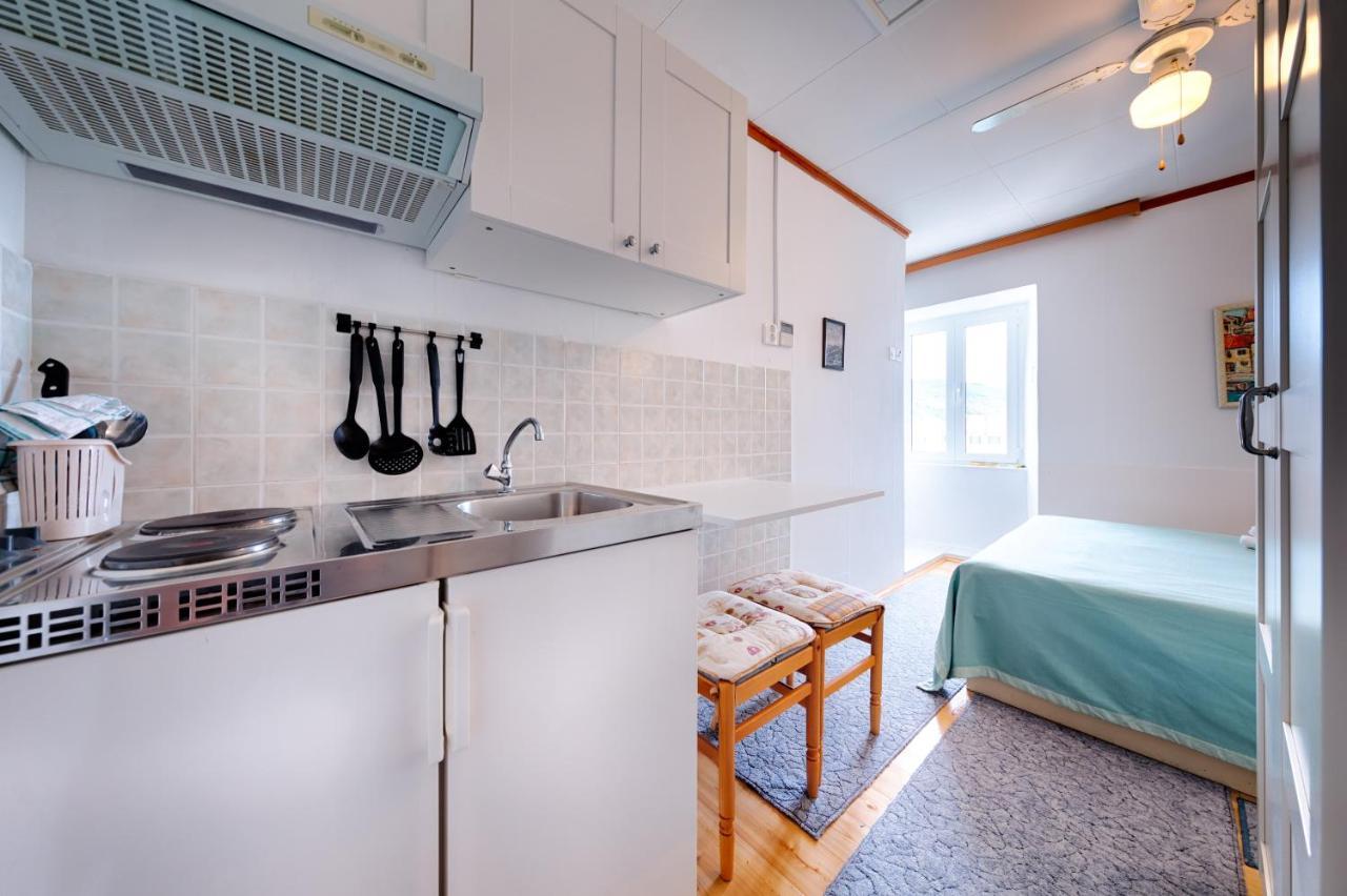 Apartments And Rooms By The Sea Komiza, Vis - 2431 エクステリア 写真